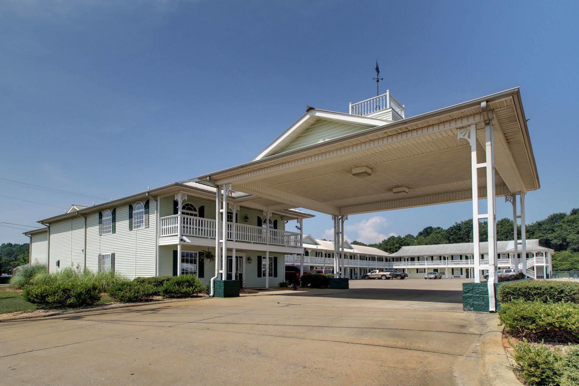 Key West Inn - Childersburg Exterior photo